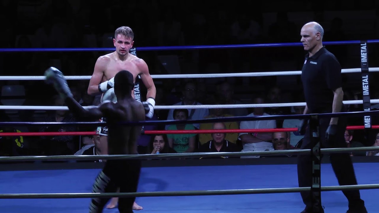 Modibo ceinture mondiale ISKA KD boxing show