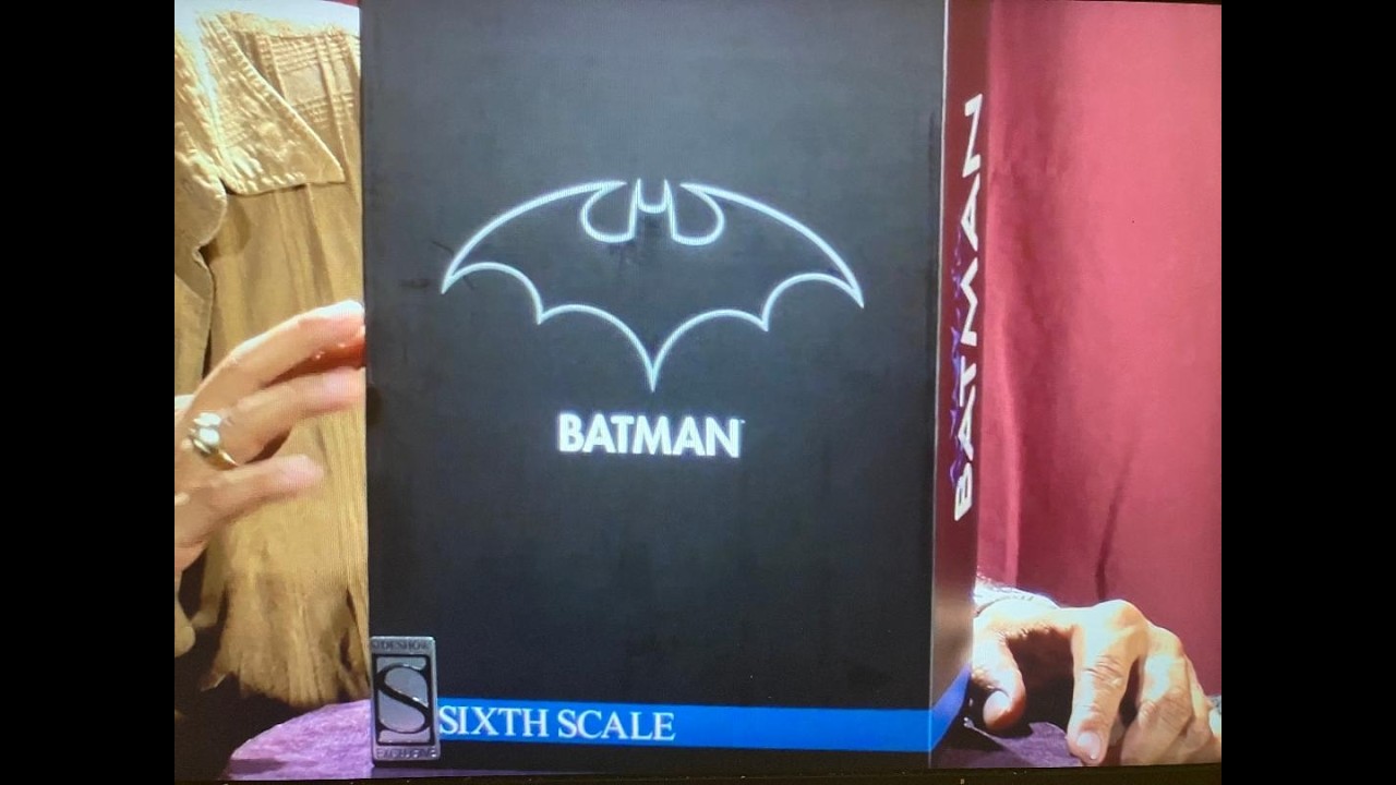 Throwback Thursday#4  Batman/Sideshow 1/6 Scale 12 inch Action figure review.