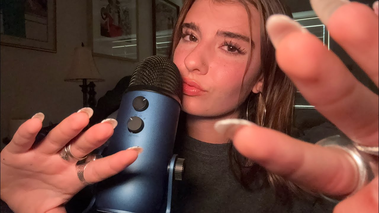 [ASMR] MOUTH SOUNDS, HAND MOVEMENTS, TAPPING (Hunter’s Custom)