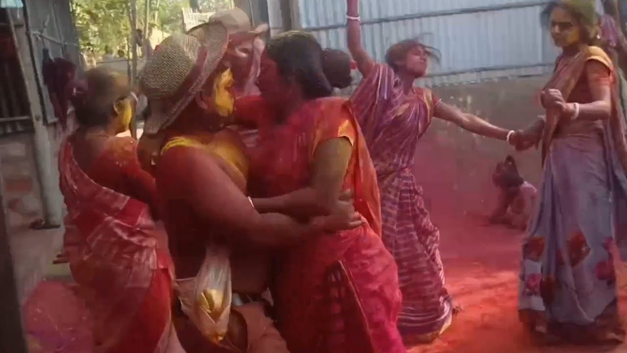 Family with Holi Celebration/Khatarnak Holi video/bihari holi/village holi/Holi dehati/Holi putai