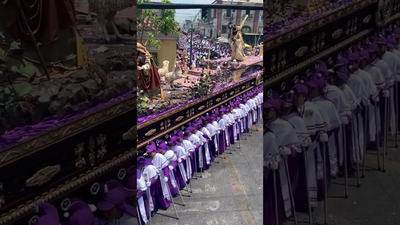 💜💜💜 #cucurucho #religion #procesi&oacute;n #cat&oacute;licos #cristianos #semanasanta #guatemala