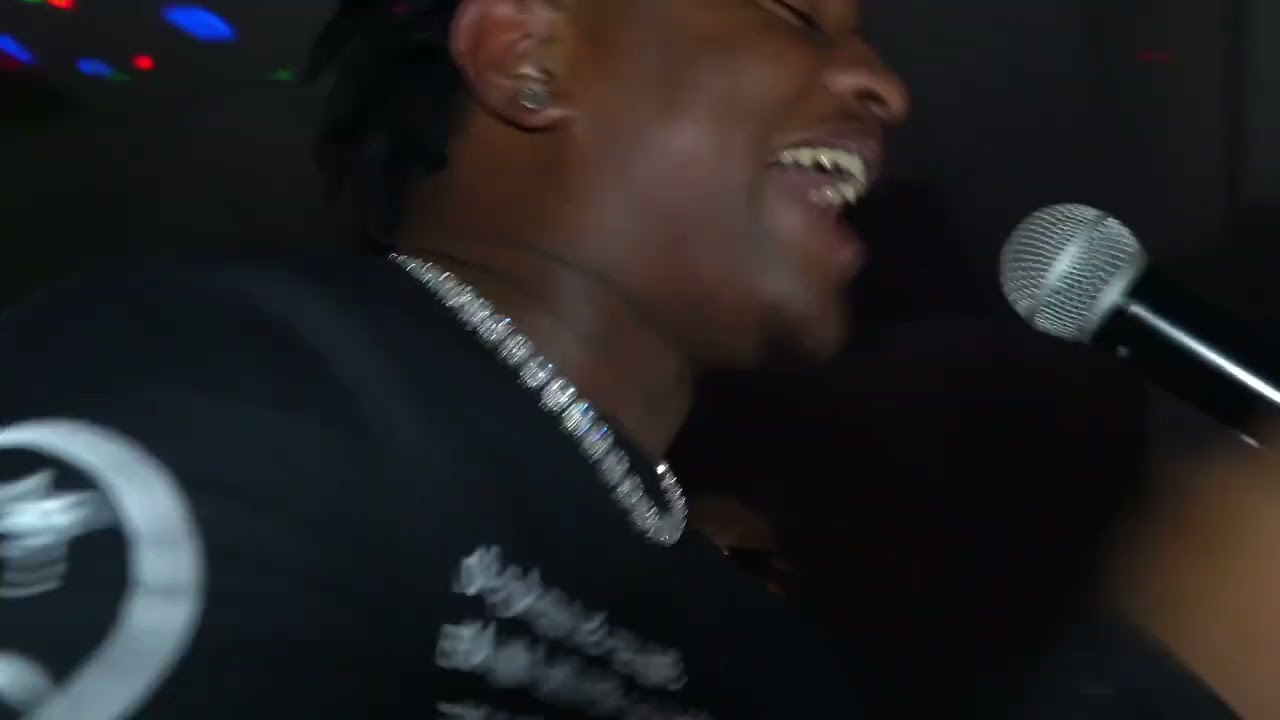 AIKAY - Keep Em Guessing (Official Visualizer)