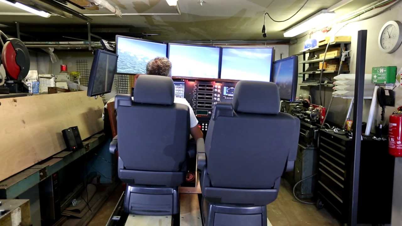 Full motion Home Flight Cockpit Simulator