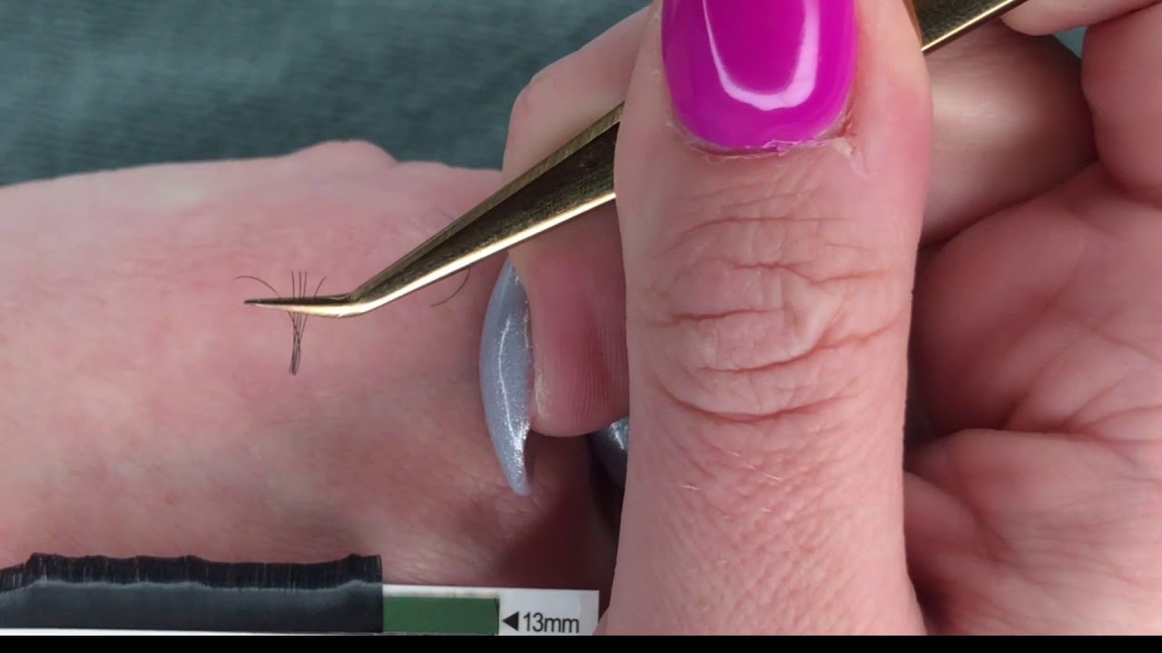 Best Eyelash Extension Tutorial - How to pickup a Volume Fan
