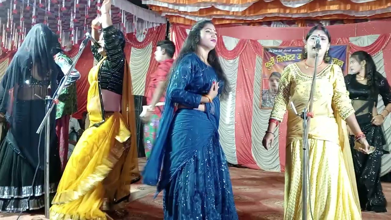 तुम अगर मुझको ना चाहो तो कोई बात नहीं तुम किसी गैर को चाहोगी तो मुश्किल होगी गजल