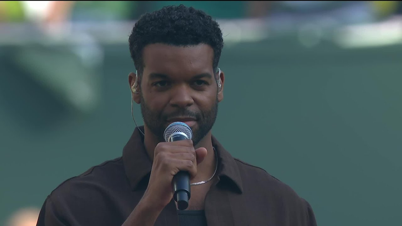 Jay Perry Sings God Save the King at the NFL London Game
