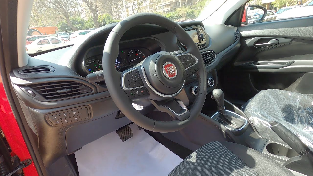 Fiat Tipo 2021 Подтяжка лица красного цвета экстерьера и интерьера обзор