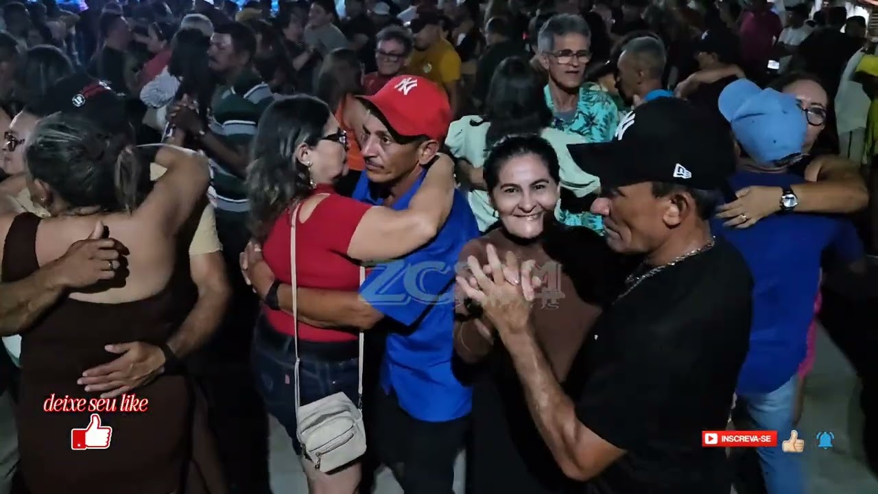 Forrozão do sindicato com Zé Ivan sanfoneiro ooo puxada diferente 