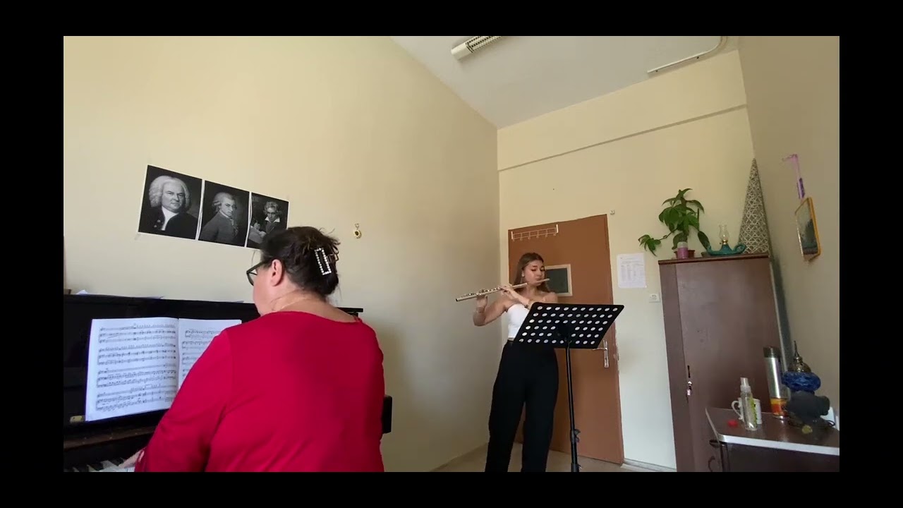 Suite Antique JOHN RUTTER 1. Prelude 2. Ostinato