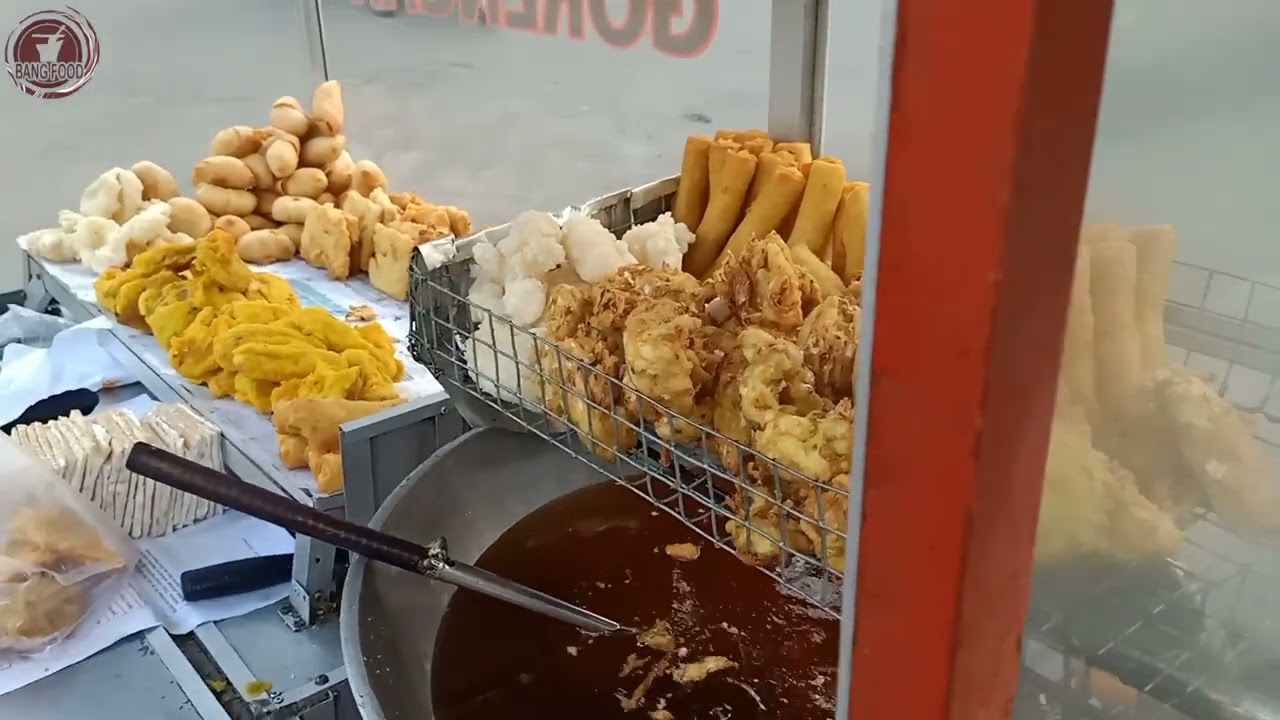 bukan usaha musiman 7 macam gorengan di sajikan di gerobak ini | street food