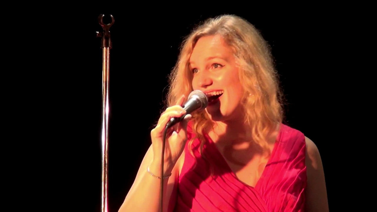 Katrin-Merili sings Ella - Too darn hot - Live @ Festival Paimpol Mon Amour