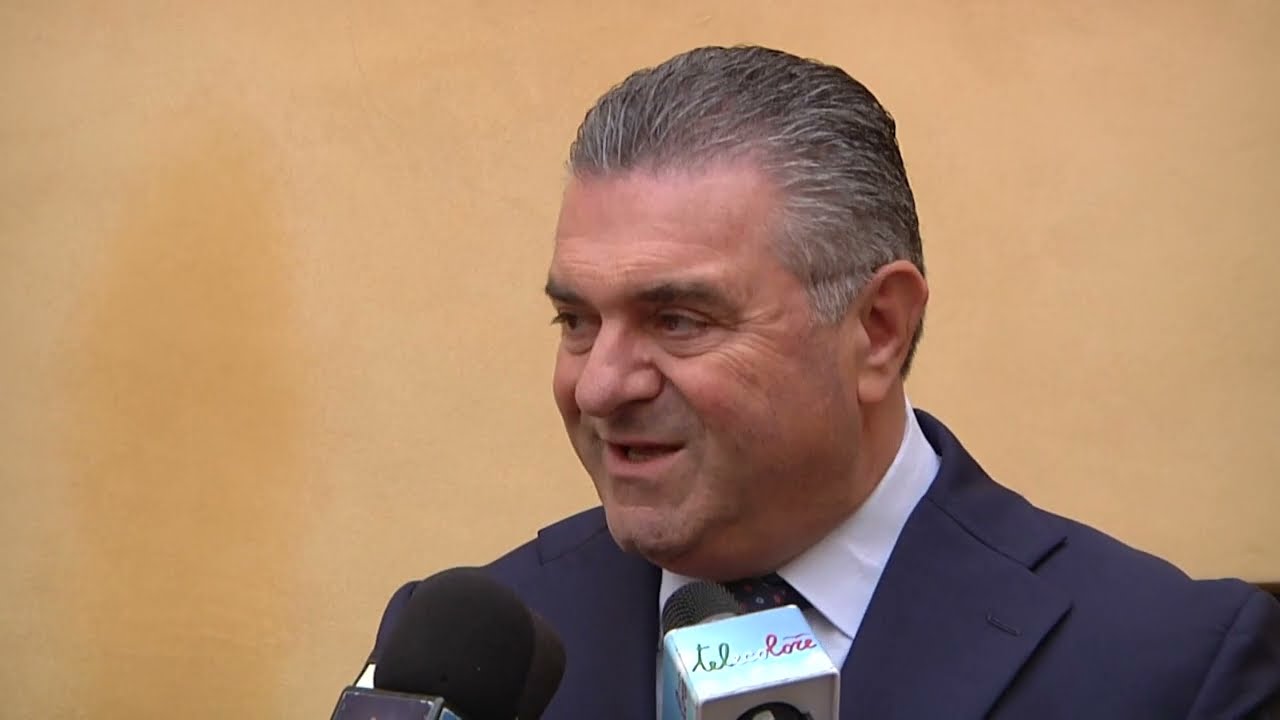 Arrestato Franco Alfieri, sindaco di Capaccio e Presidente della Provincia di Salerno Franco