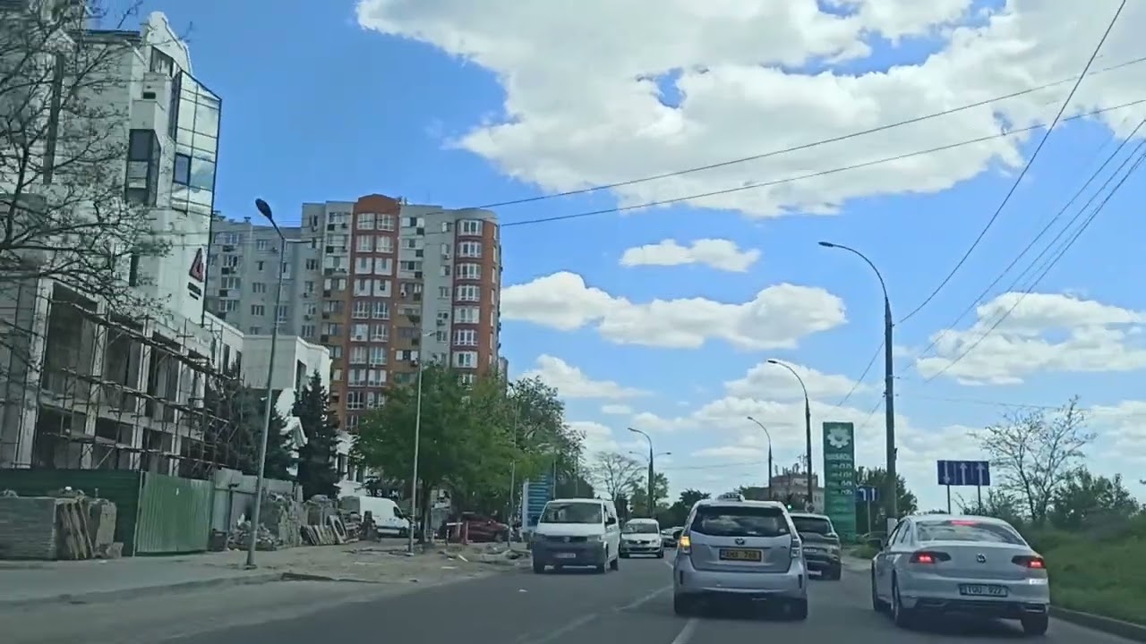 Кишинев сегодня. Май 2023. Улица Гренобля.