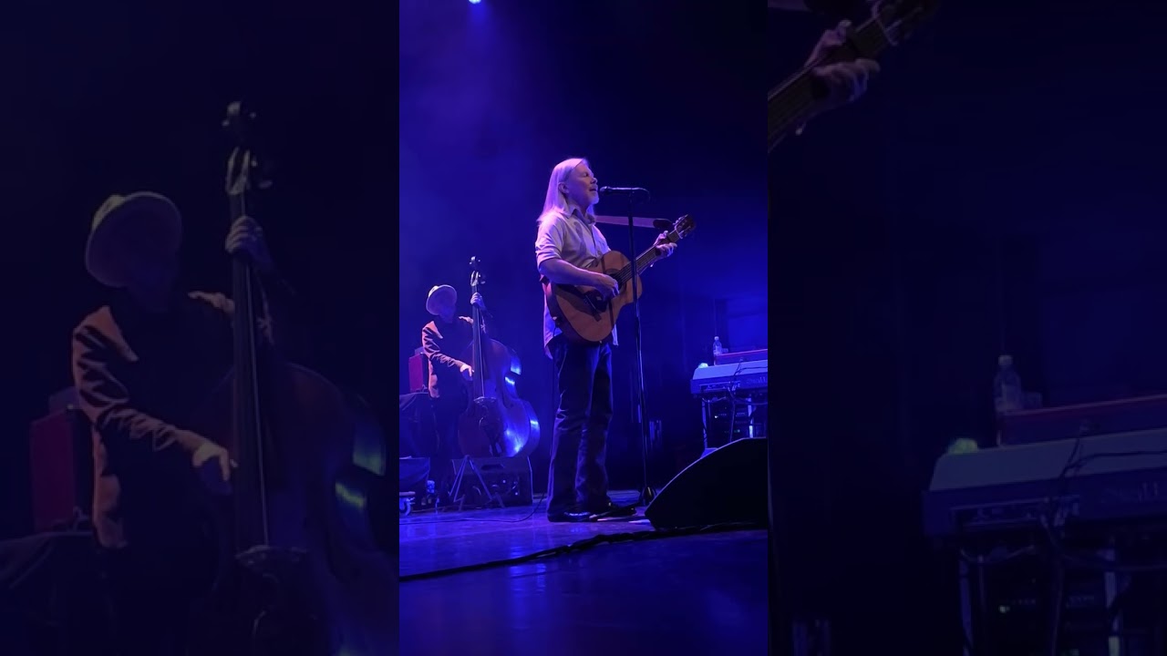 J. Karjalainen: ”Villejä lupiineja” (Kajaani 21.11.2025)