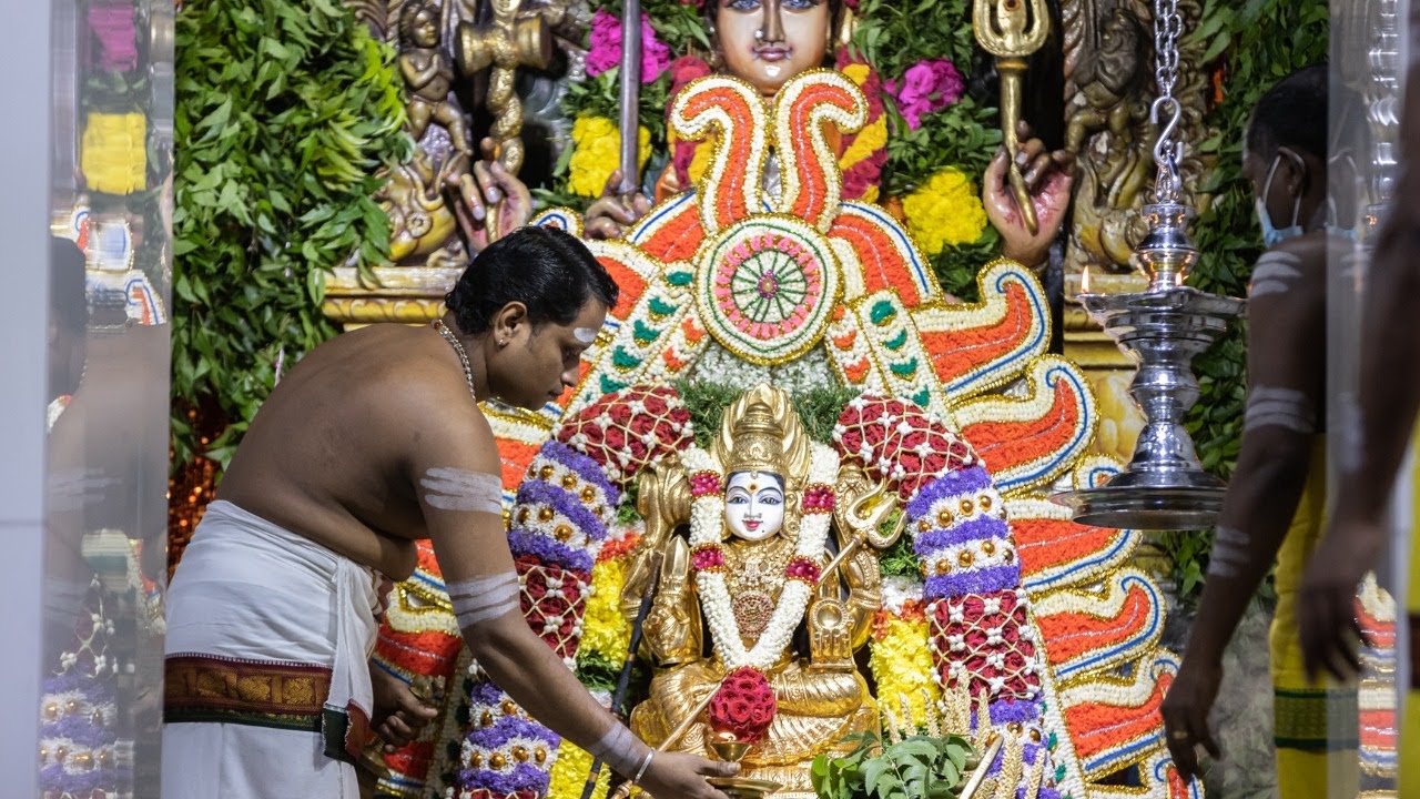 Sri Periyachi Amman Poojai - Sri Mariamman Karagam Procession at Sri Mariamman Temple (15/8/2021)