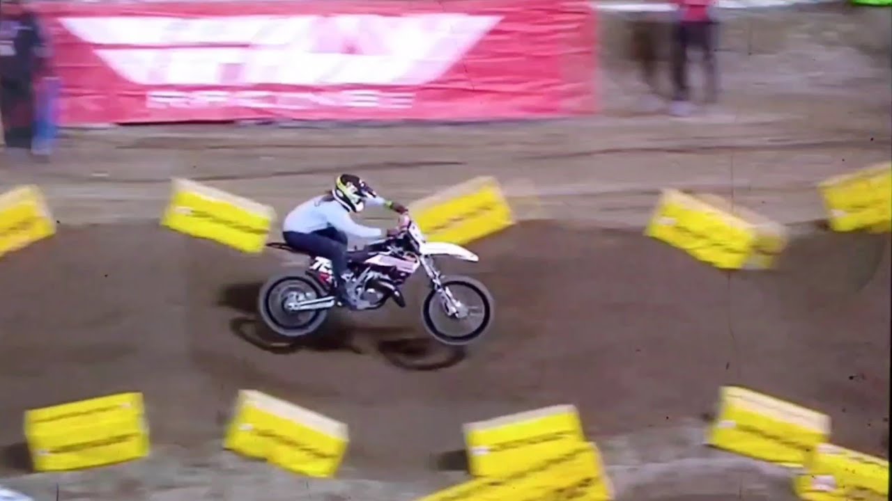 Stankdog makes the main on his 125 2 stroke!! Gared Steinke #monsterenergy #supercross