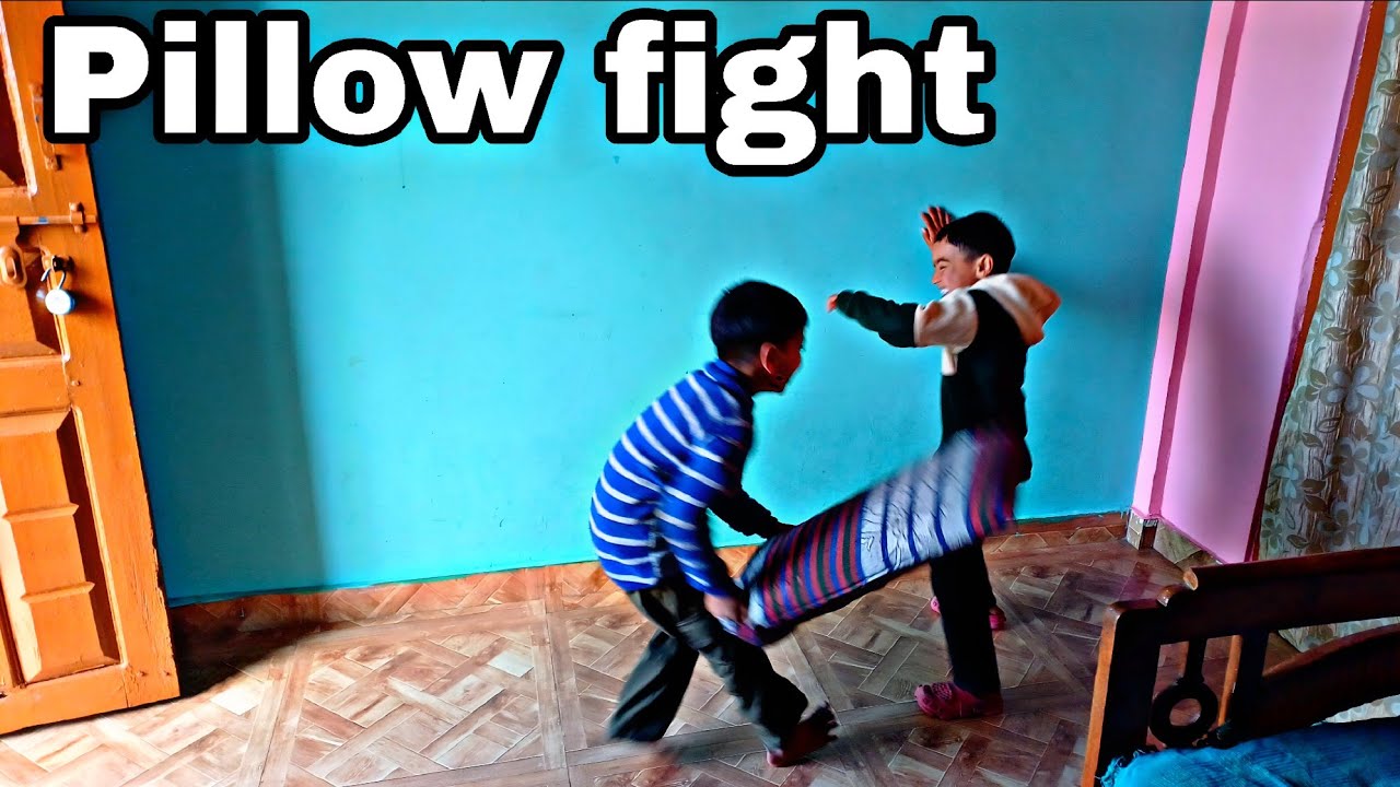 Pillow Fight Between Piyush Or Aarav 🫢