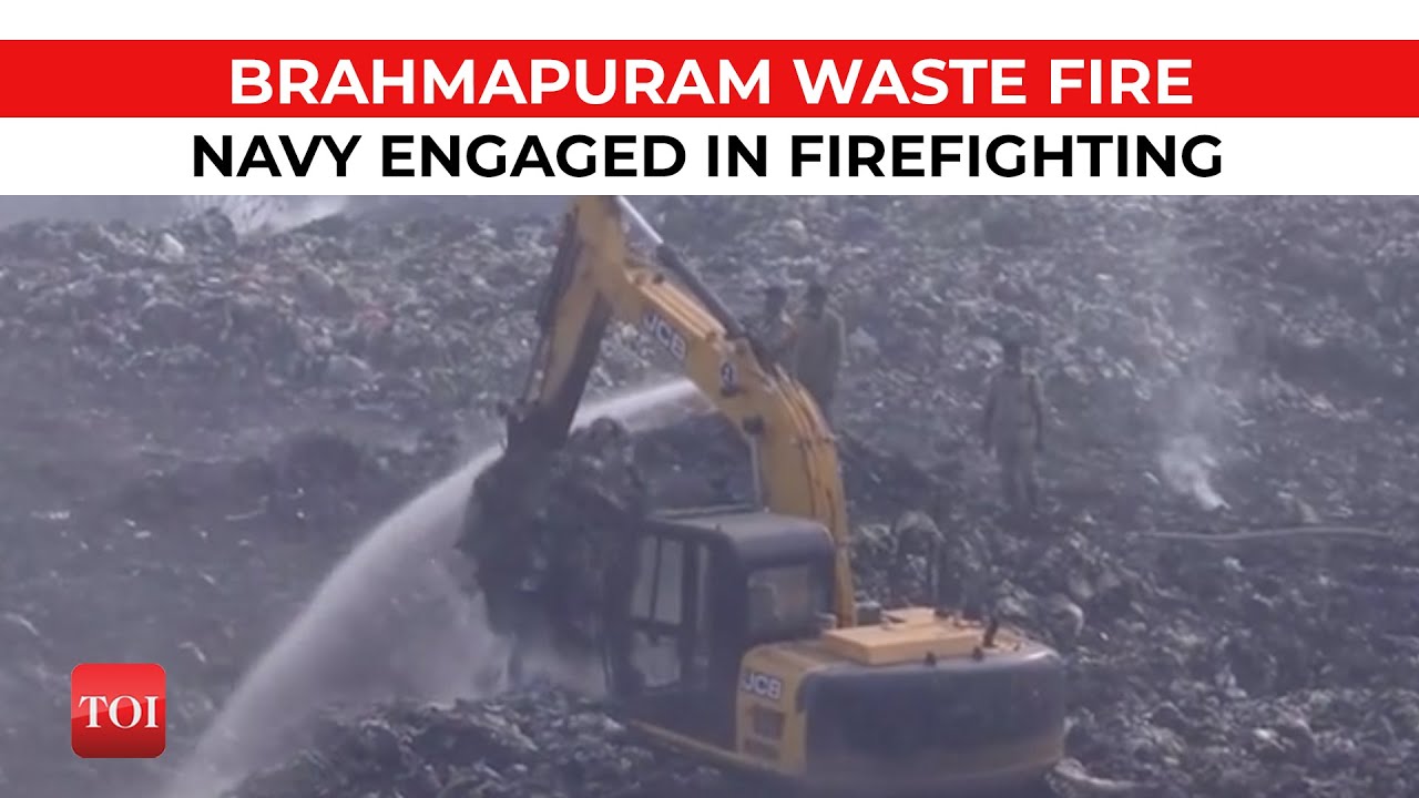 Watch: Navy’s helicopters engaged in extinguishing Kochi’s Brahmapuram waste dump fire