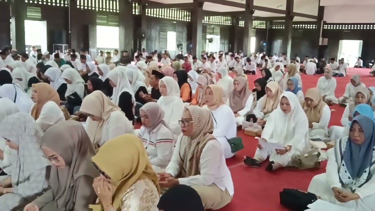 Dzikir Dan Doa Bersama Hati Damai di Istana Tamalate Kawasan Balla Lompoa Gowa. 