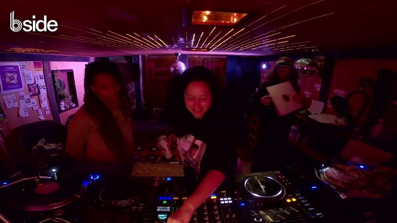 I'm Diggin U w/ MAMALIA ft. j squeezy | bside.radio | 11-23-2025
