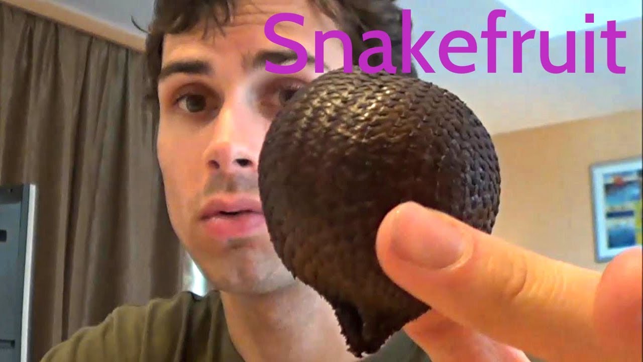 Salak Review - Weird Fruit Explorer : Ep. 3