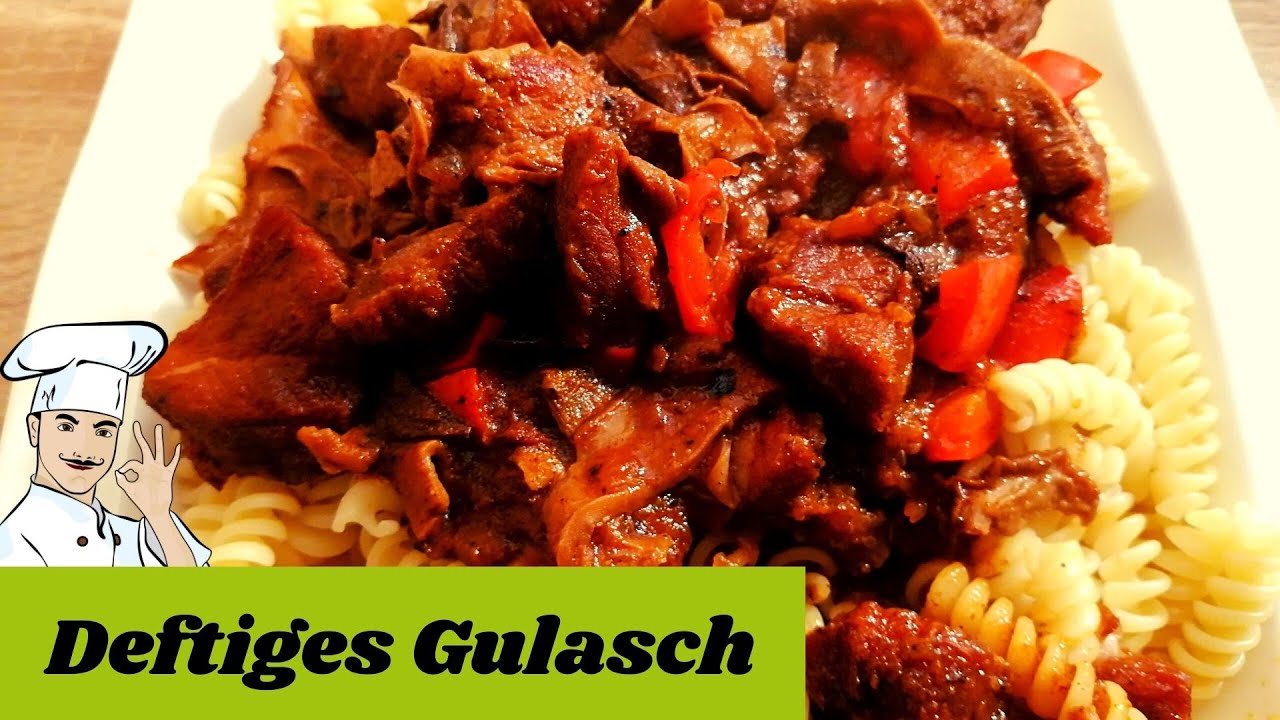 Deftiges Gulasch mit Paprika und Pilzen!