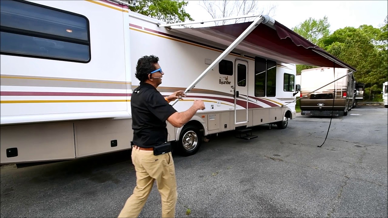 2001 Fleetwood Bounder 36U