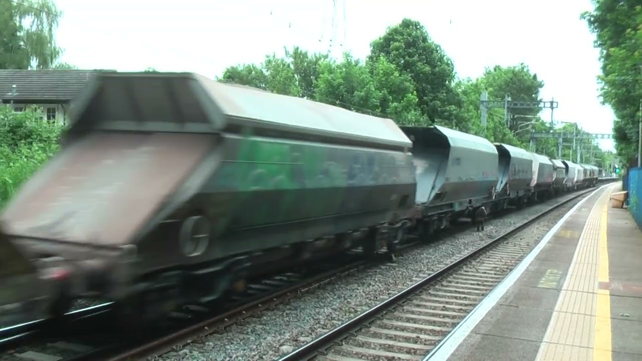 Freightliner Class 66's no's: 66620-66510 @ Reading West {6A50} 21/05/2024.