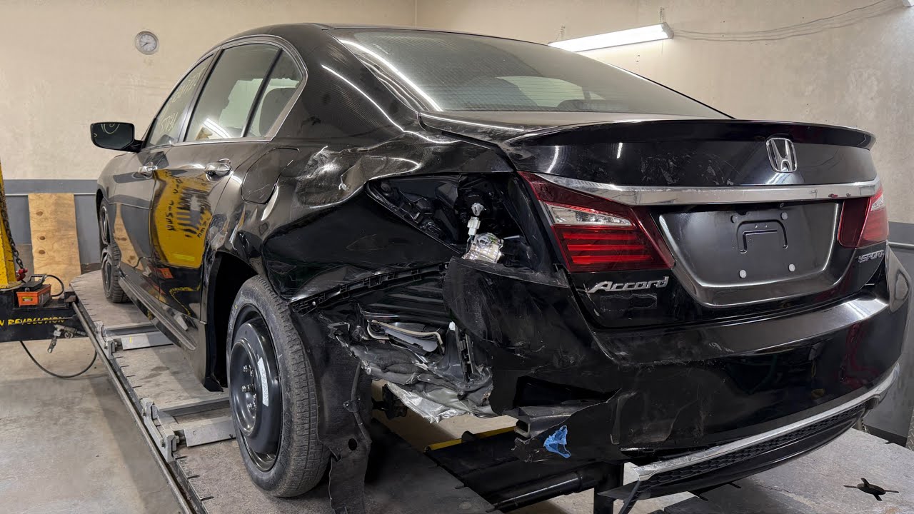 I Saved Another One | Fixing a Smashed Honda Accord
