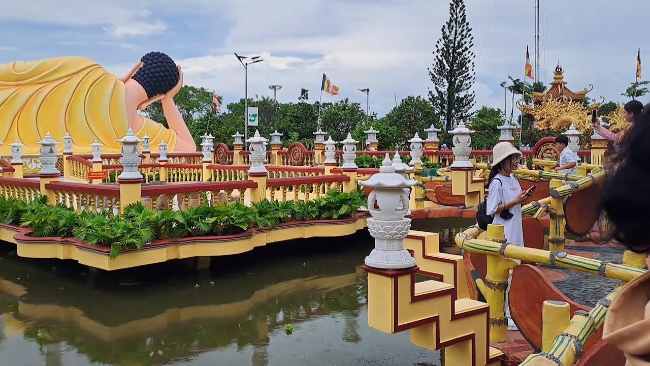 Choáng Ngợp Ngôi Chùa Đẹp rộng lớn nhất Miền Tây