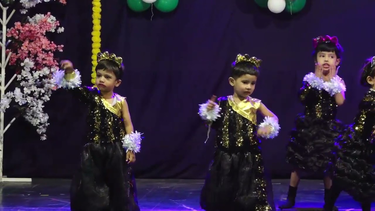 Chanda Chamke | Children Dance | Play School Fun | Apple Play School, Kolhapur