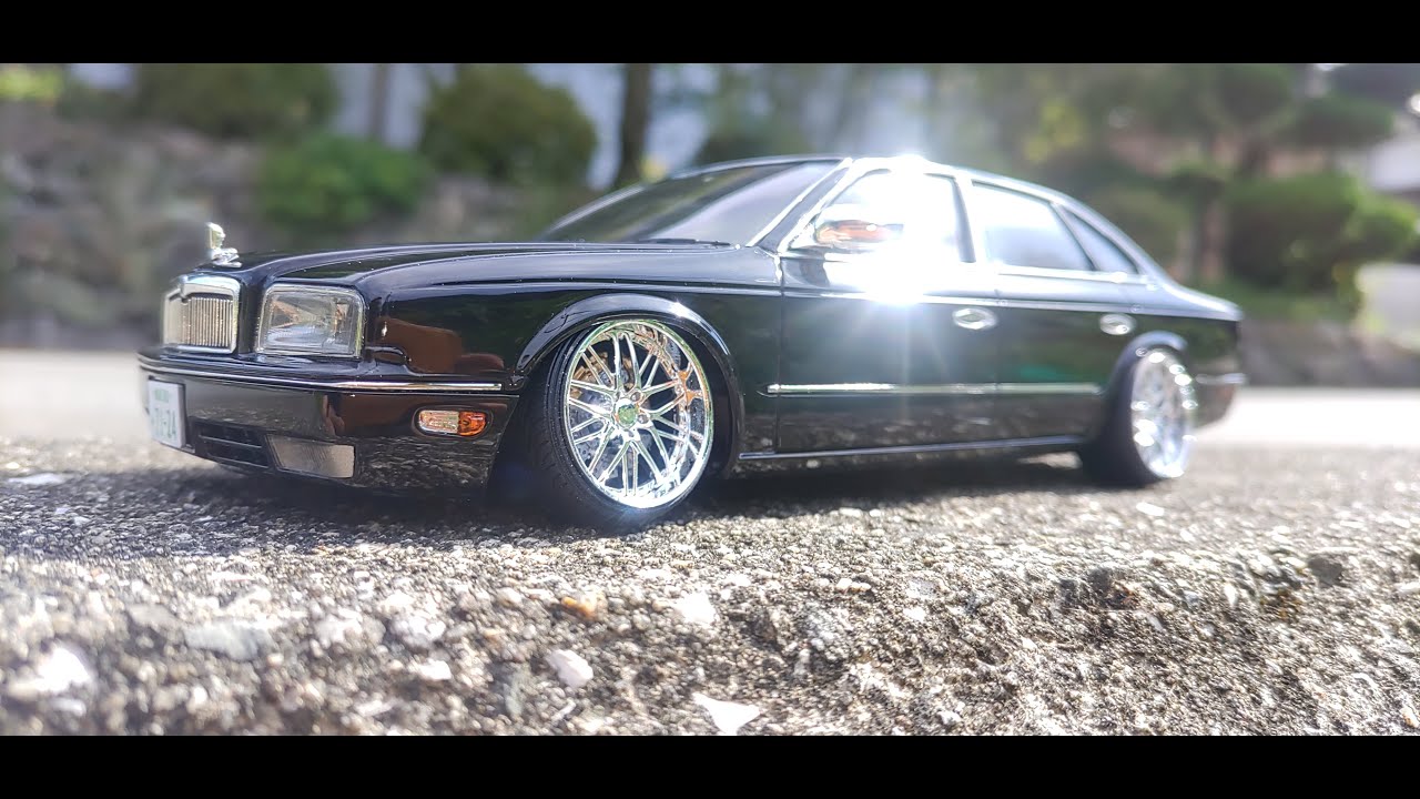 アオシマ プラモデル 1/24 第２弾 ニッサン G50 プレジデントJS '89 完成　黒サーフェイサーとクリアーのみでボディーを仕上げる