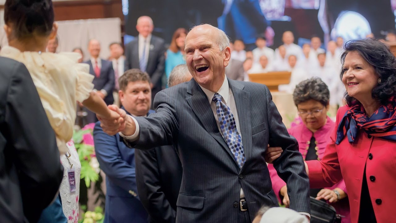 En memoria de la vida de Russell M. Nelson