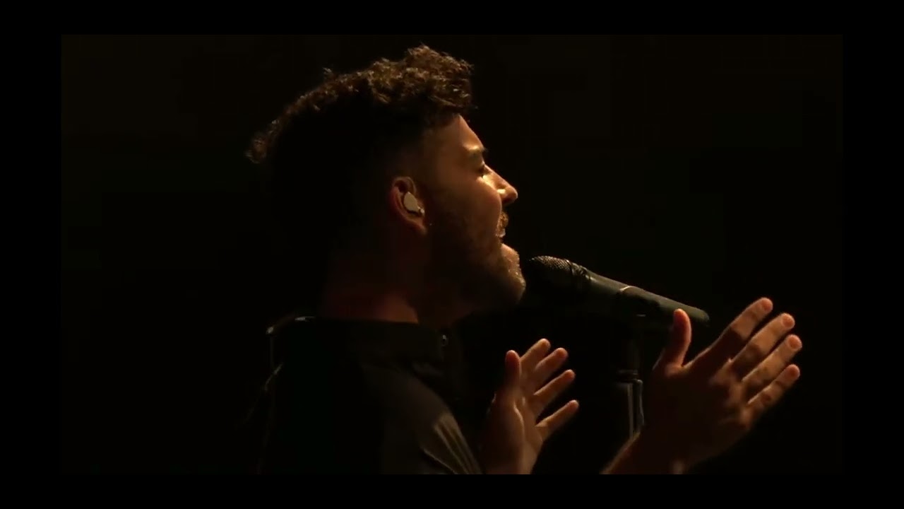 Agoney. 