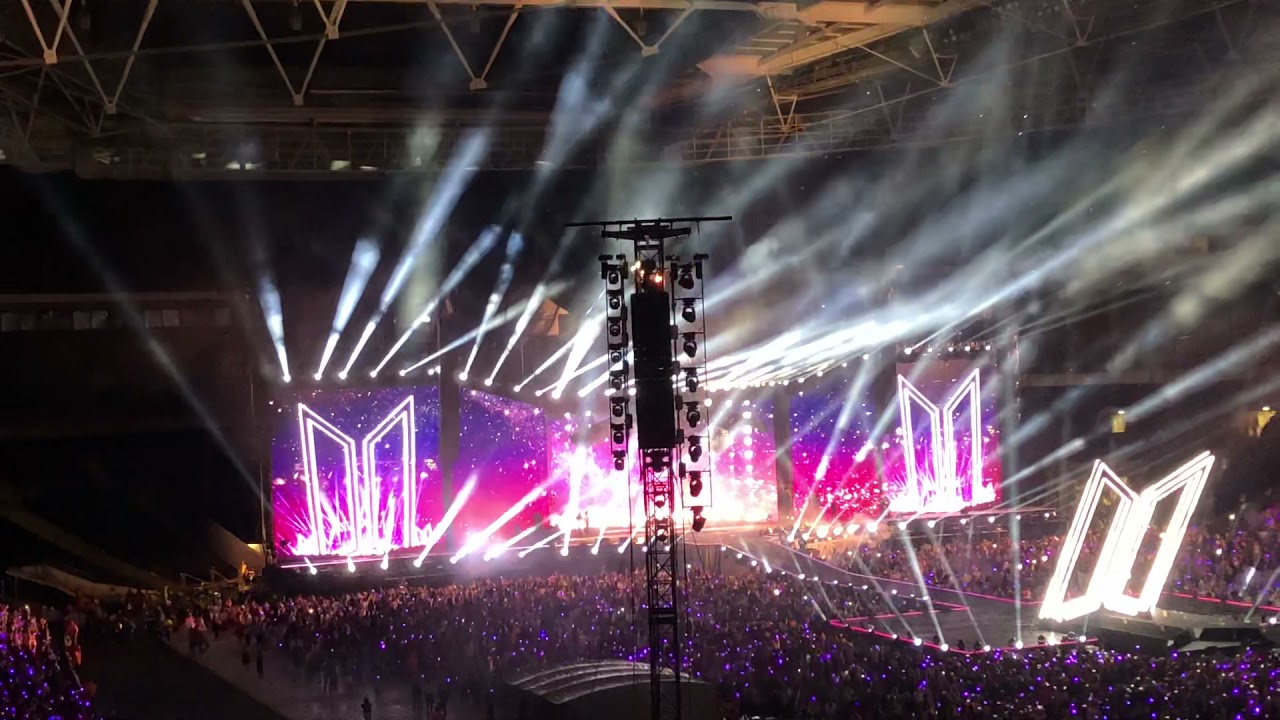 BTS 방탄소년단 웸블리 스타디움 엔딩곡 소우주 Wembley Stadium ending song Mikrokosmos