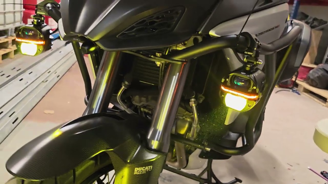 Ducati Multistrada v4s 2021 - LED