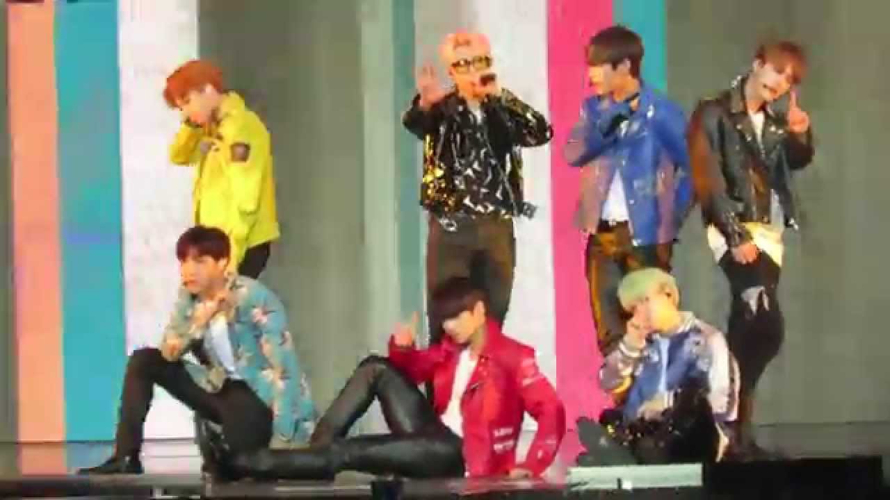 【FANCAM】BTS 방탄소년단 - RUN @ MAMA 2015 IN Hong Kong