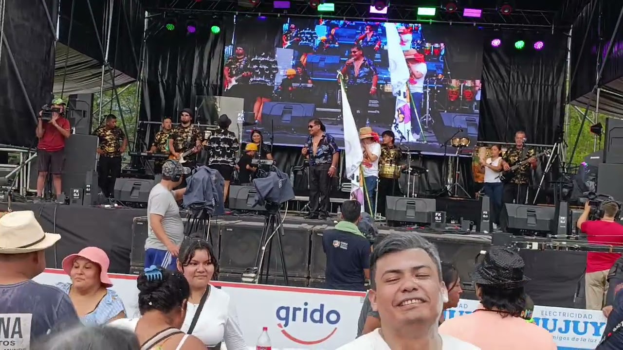 Los diamantes jujeños - carnaval de Rodeito jueves de comadres 