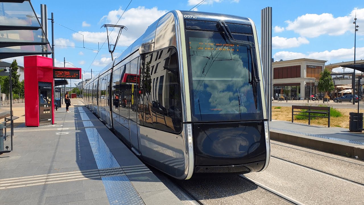 Tours : Tramway - L'Heure Tranquille
