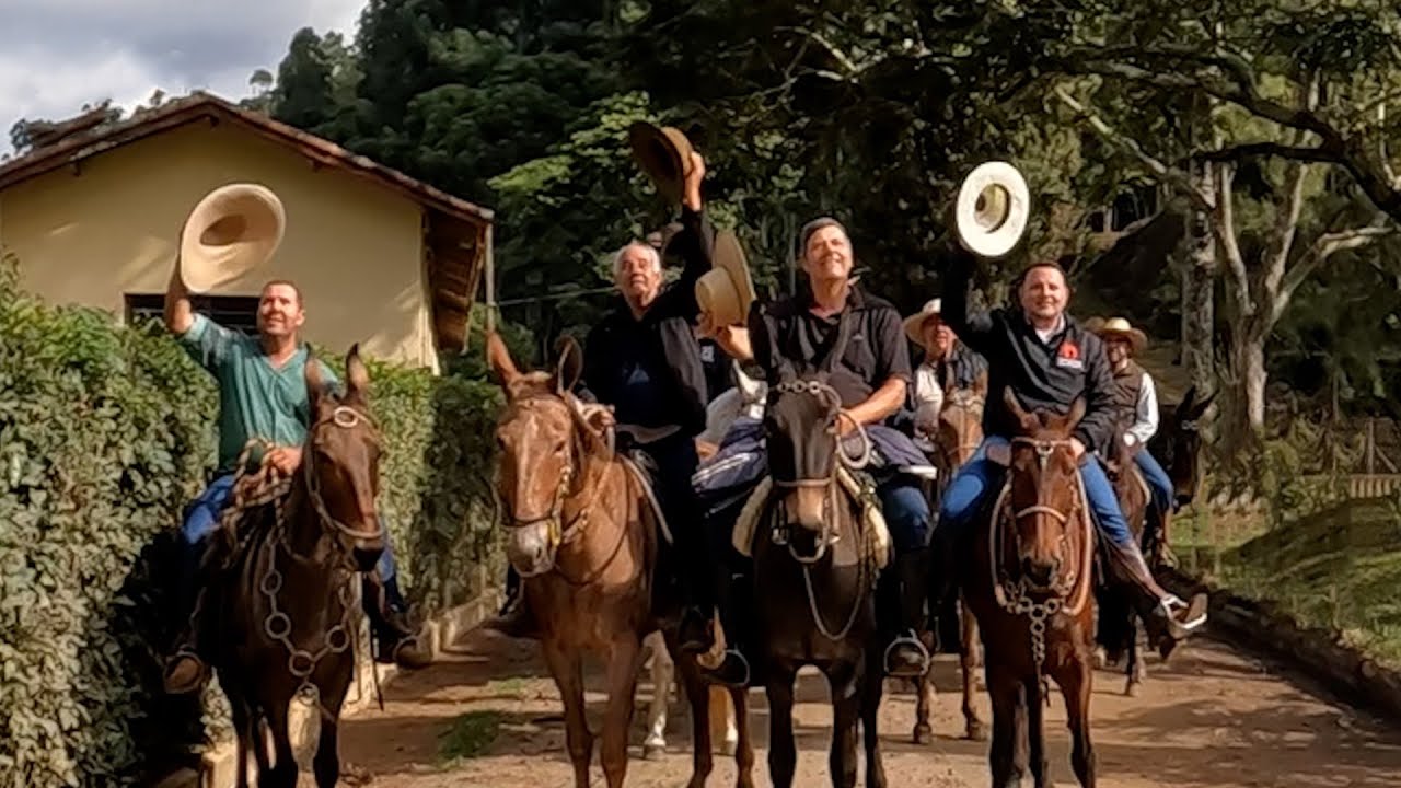OS TROPEIROS DE ITU NA SERRA DA MANTIQUEIRA EM SAPUCAÍ MIRIM-MG