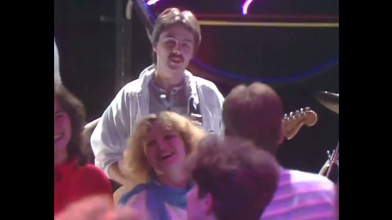 Triangel č. 7/85 - Elektrik kontakt - Volám (1985)     #retro #archív