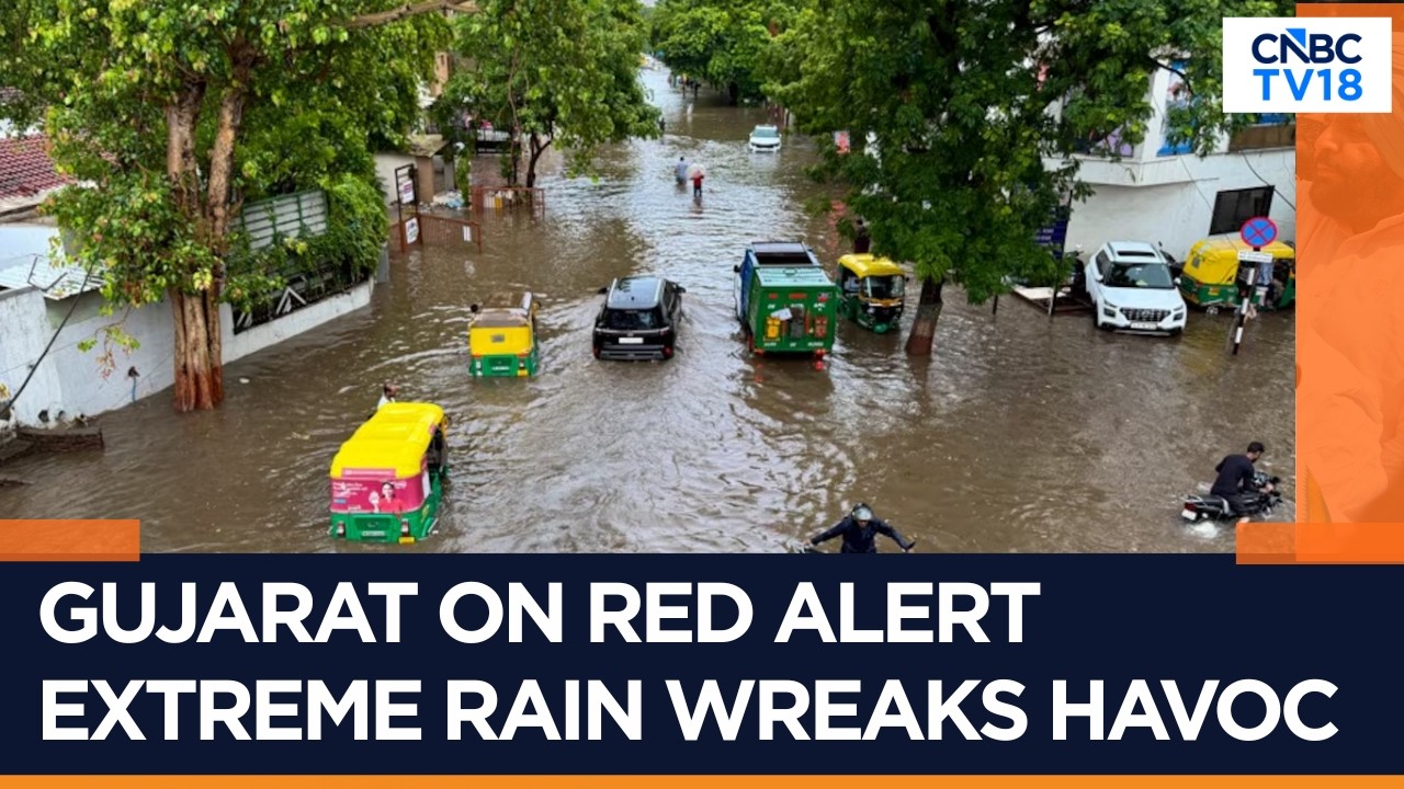 Gujarat Floods | 1,200 Rescued, 22,000 Relocated | Umbergaon Records 1,200 mm Rain In 36 Hours |N18V