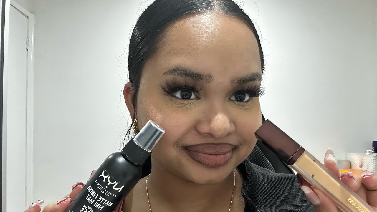 ASMR What's In My Makeup Bag (with new mic!!)