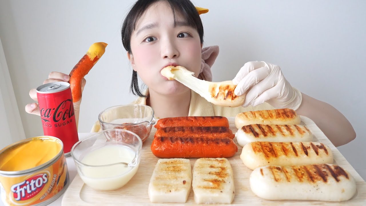 쫀득쫀득 치즈 떡구이 먹방🍡13만 시간 떡볶이떡, 키리모찌, 콘치즈떡! 달콤한 연유, 치즈소스 콕 찍어서🤤🤍 REALSOUND MUKBANG | Rice cake :D