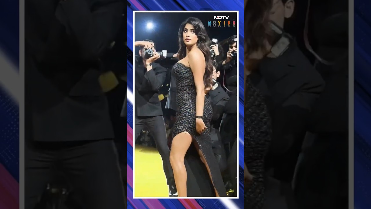 Lakme Fashion Week  2025 | Janhvi Kapoor Ruled The Ramp At Lakme Fashion Week And How