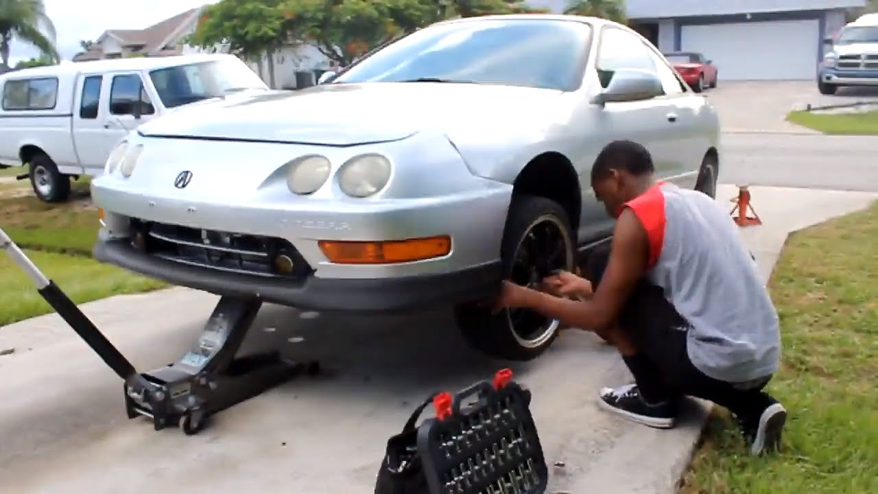 WORKING ON A SUBSCRIBERS CAR!