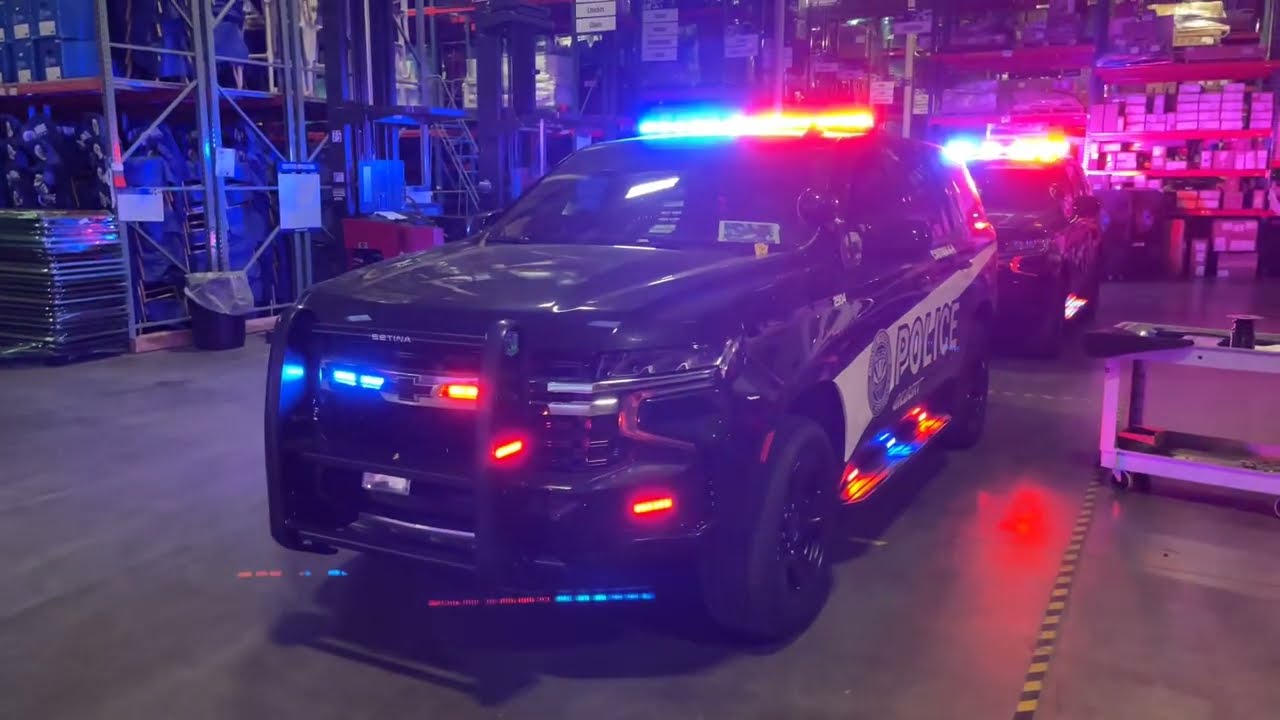 Whelen Core против Federal Signal #PRIDEOUTFITTING
