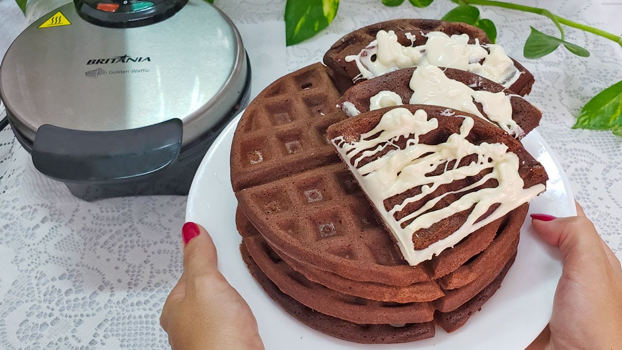 WAFFLES DE CHOCOLATE CROCANTES POR FORA MACIOS POR DENTRO - TAMIRES MOTA