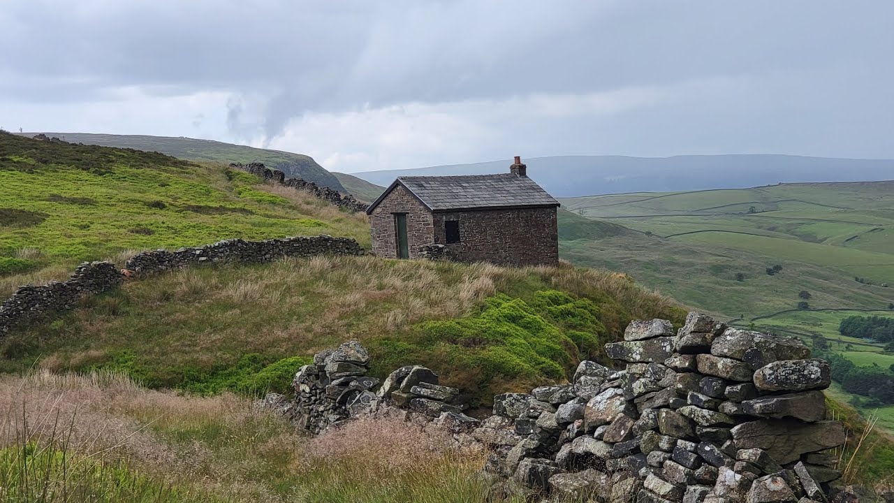 Black Edge, Shooting Cabins, and Closed Paths. The OS Map Dilemma.
