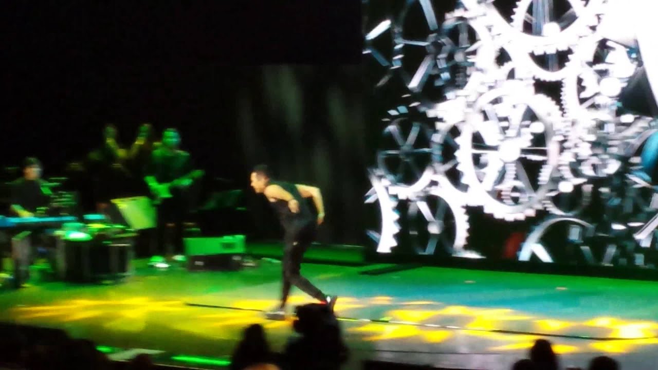 Gary V presents